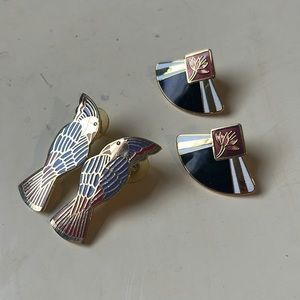 Laurel Burch two pierced earring pairs “water lily” and “cockatoo”